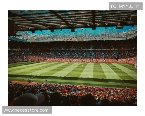 当绿茵场遇上歌声闪耀双重舞台的足球巨星传奇